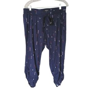 Torrid NWT Navy Blue Arrow Pull On Challis Jogger Size 00